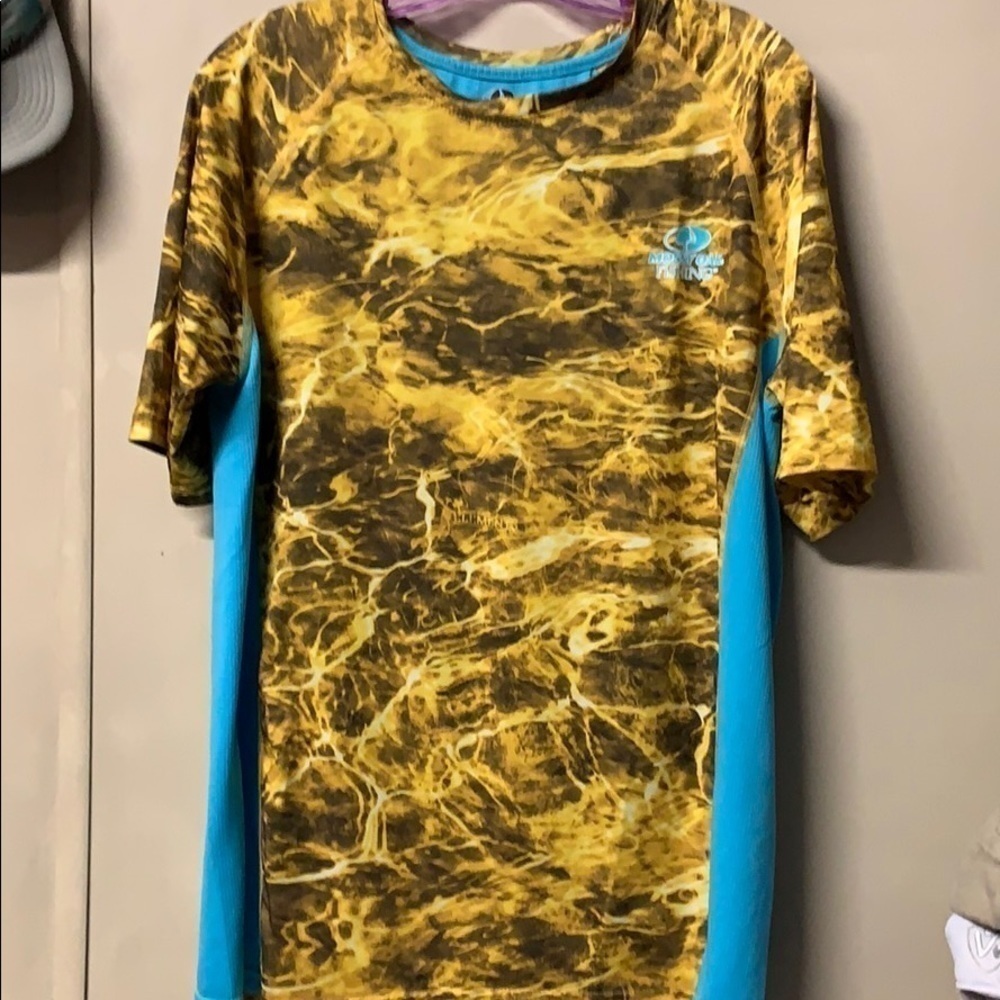 Mossy oak fishing
